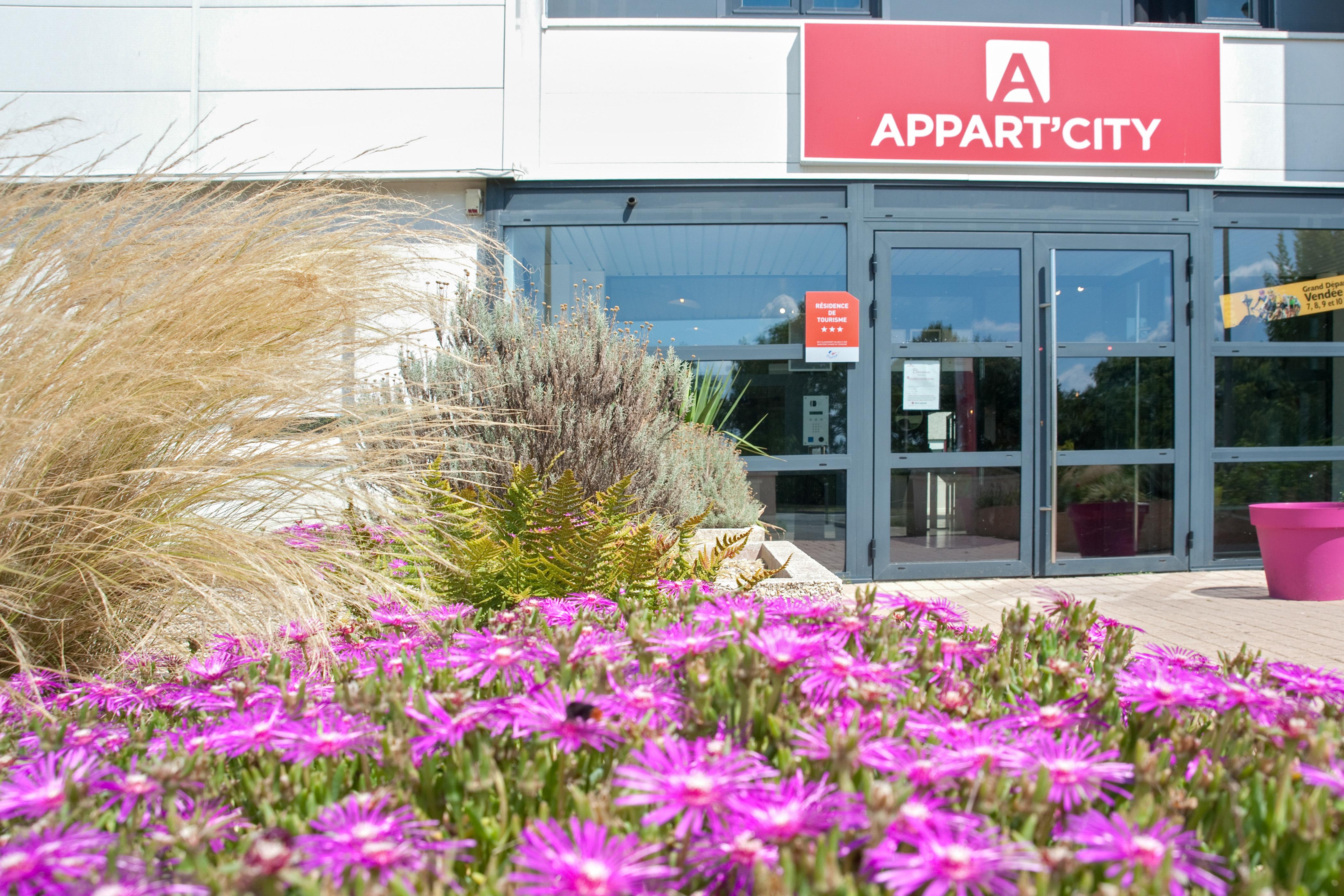 Appart'City Classic La Roche Sur Yon Centre ภายนอก รูปภาพ